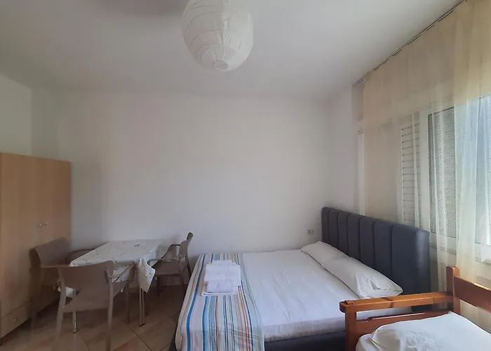 Albi Εξαμίλιο